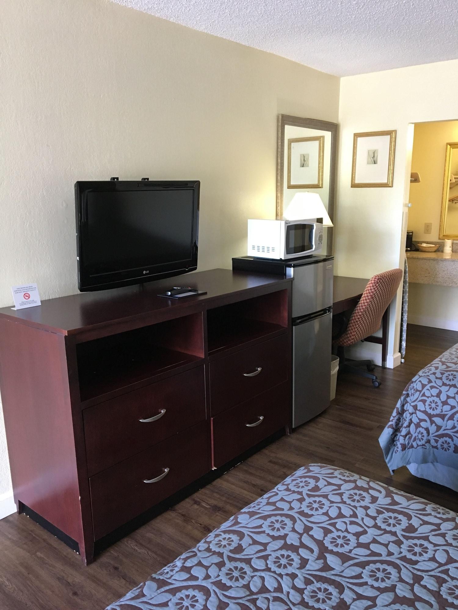 Days Inn By Wyndham Bradenton - Near The Gulf Dış mekan fotoğraf
