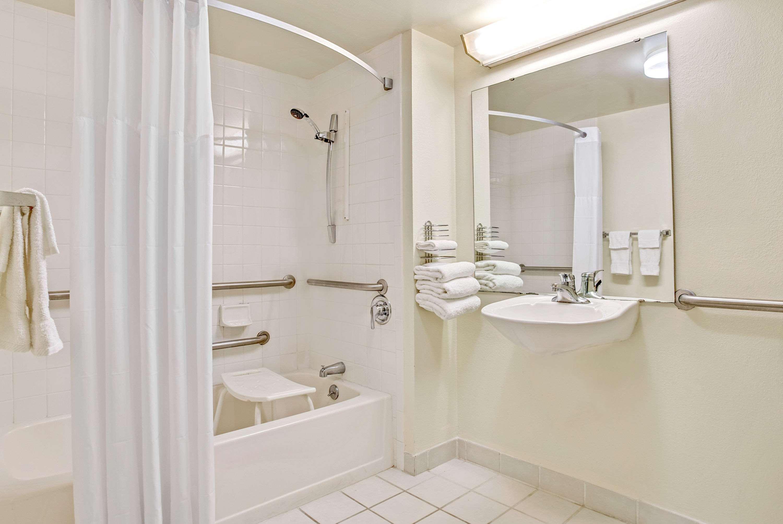 Days Inn By Wyndham Bradenton - Near The Gulf Dış mekan fotoğraf
